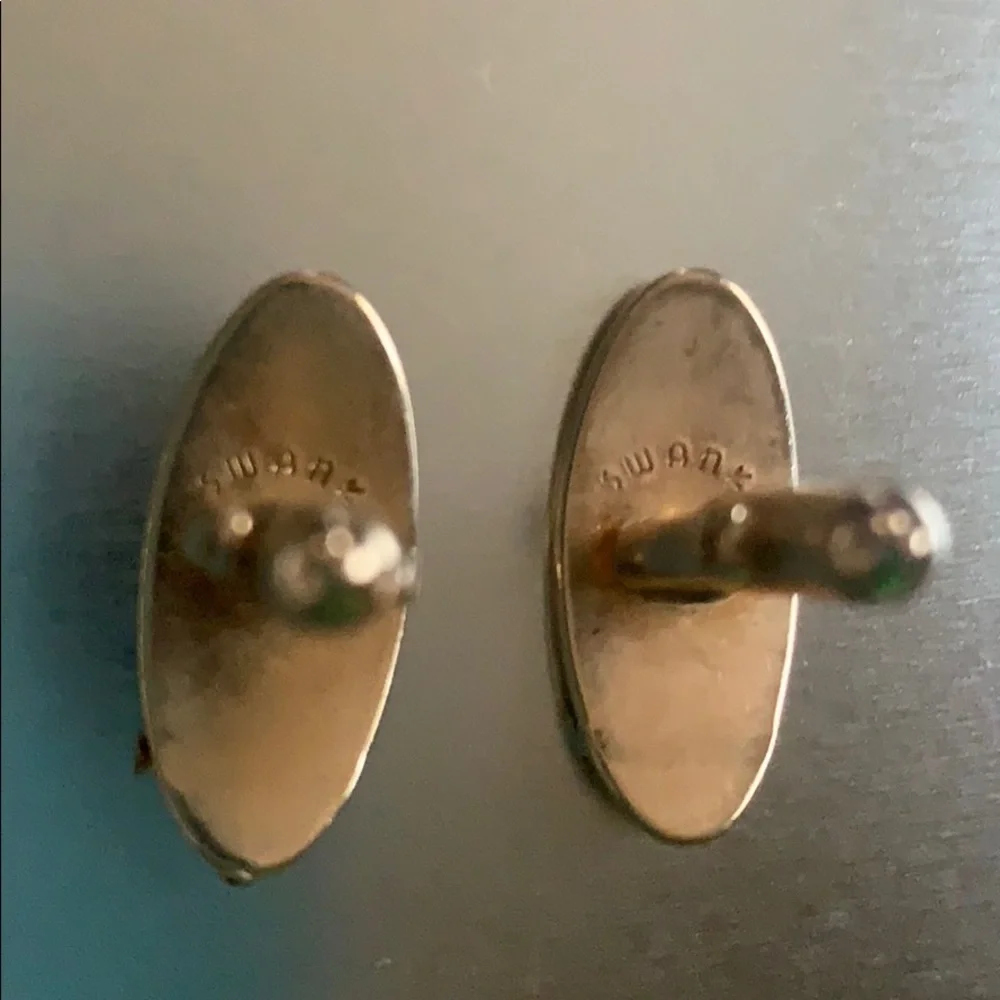 SWANK GOLDEN CUFFLINKS. VINTAGE